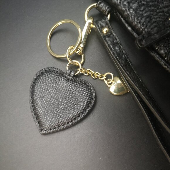 Guess Ladies Black Faux Leather Wristlet / Clutch with Gold Tone Accents - Picture 3 of 8